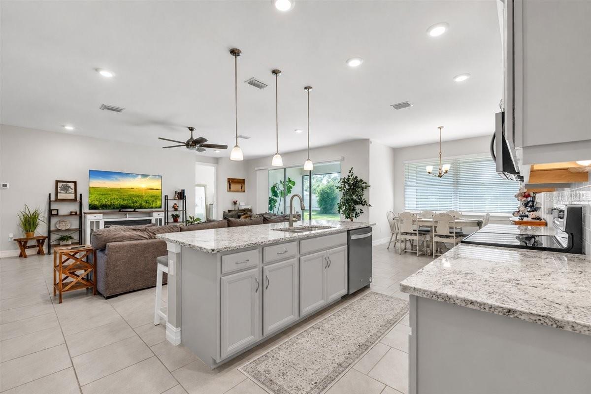 2065 Nuremberg Blvd, Punta Gorda, FL 33983 — photo 12 of 46