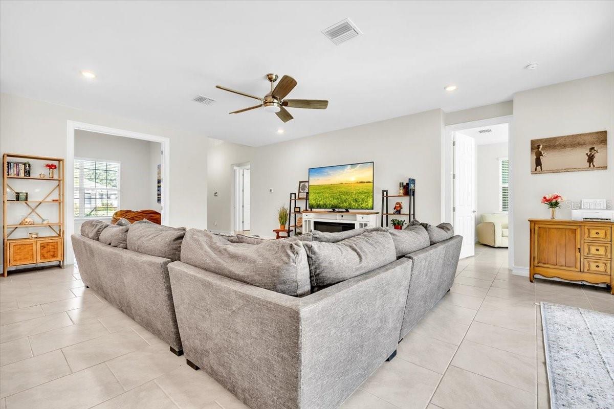 2065 Nuremberg Blvd, Punta Gorda, FL 33983 — photo 5 of 46