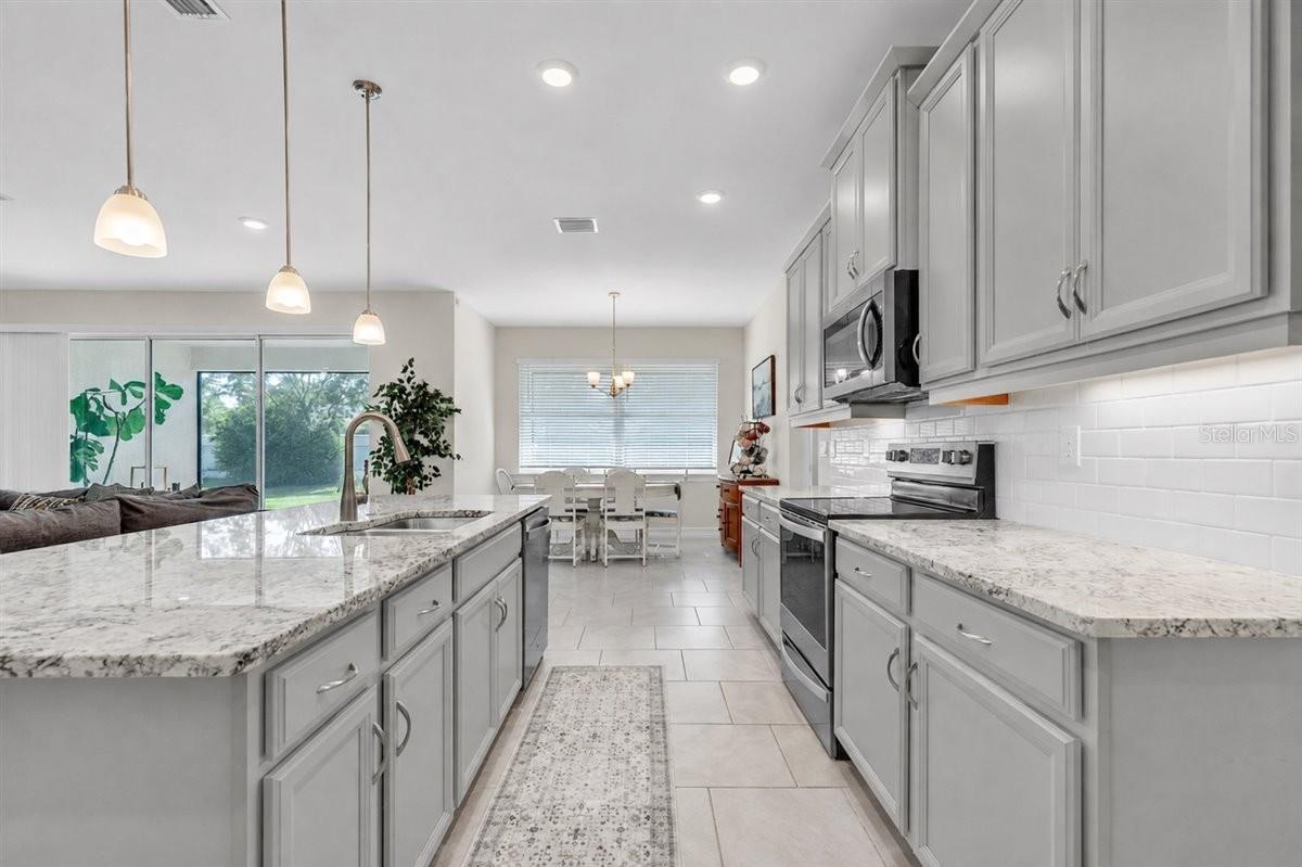 2065 Nuremberg Blvd, Punta Gorda, FL 33983 — photo 8 of 46