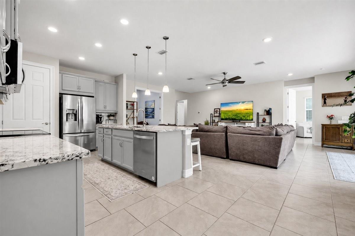 2065 Nuremberg Blvd, Punta Gorda, FL 33983 — photo 10 of 46