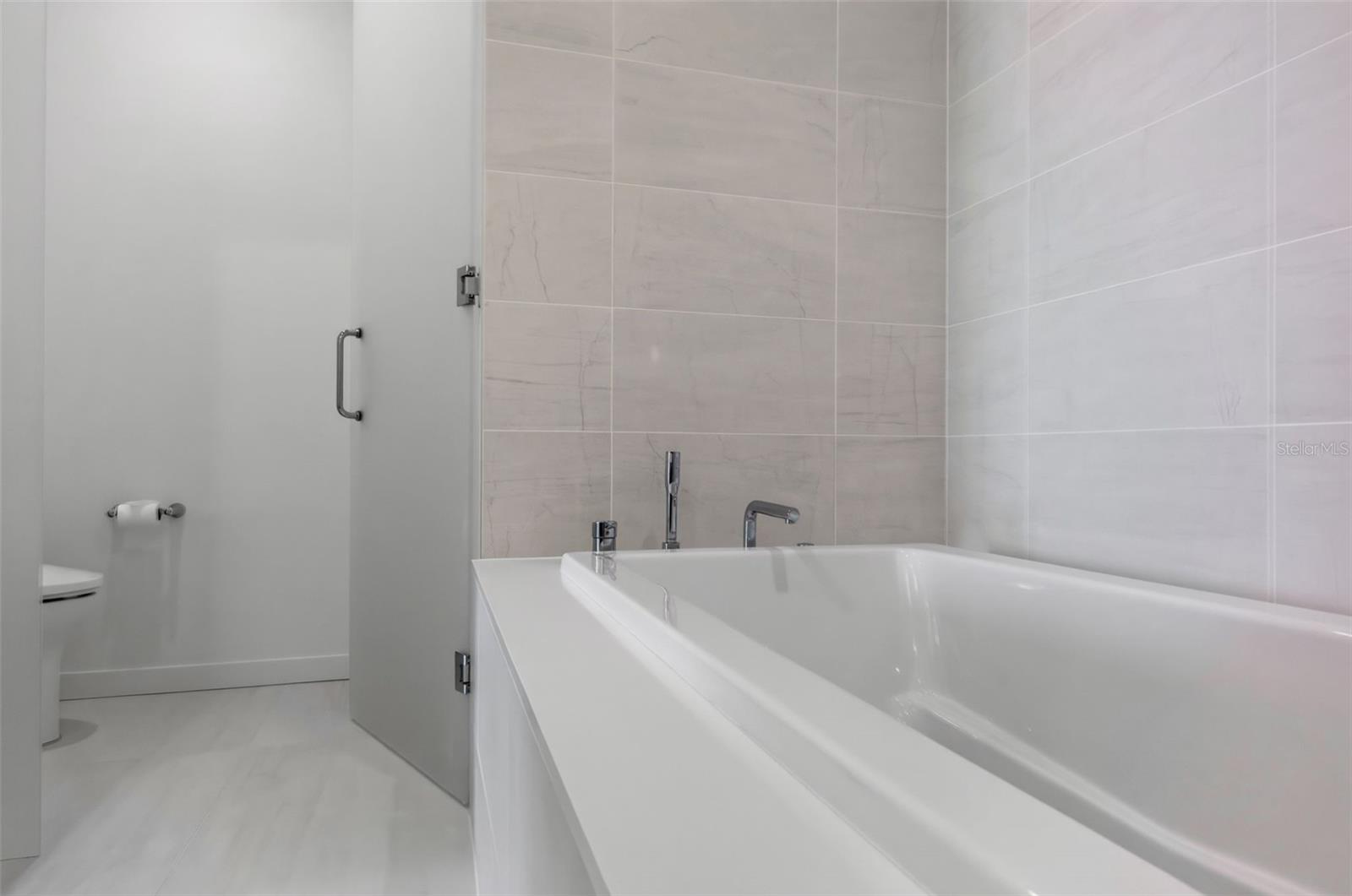301 Quay Commons #1903, Sarasota, FL 34236 — photo 69 of 96