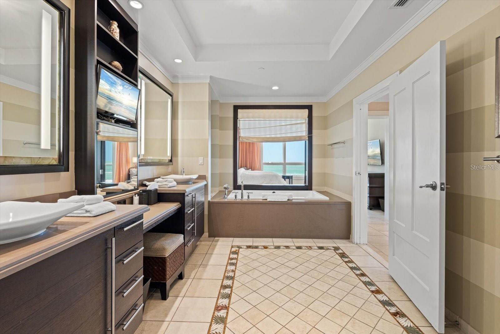 915 Seaside Dr #405, Weeks 22-23, Sarasota, FL 34242 — photo 24 of 71