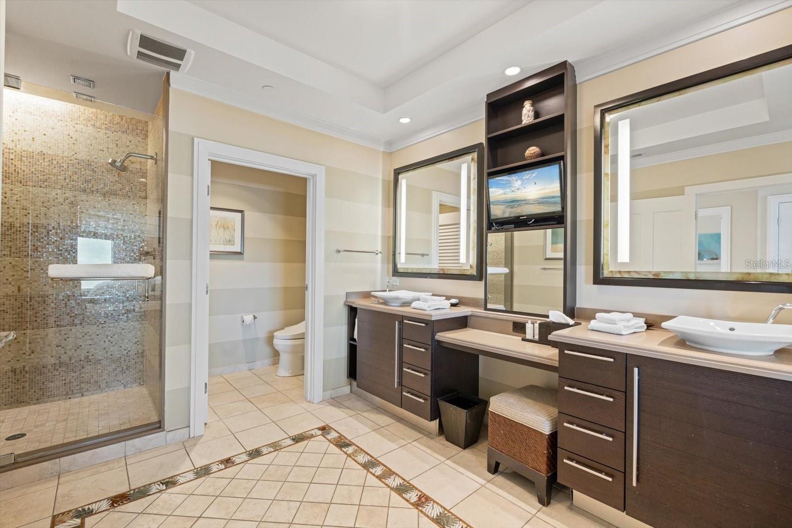 915 Seaside Dr #405, Weeks 22-23, Sarasota, FL 34242 — photo 27 of 71