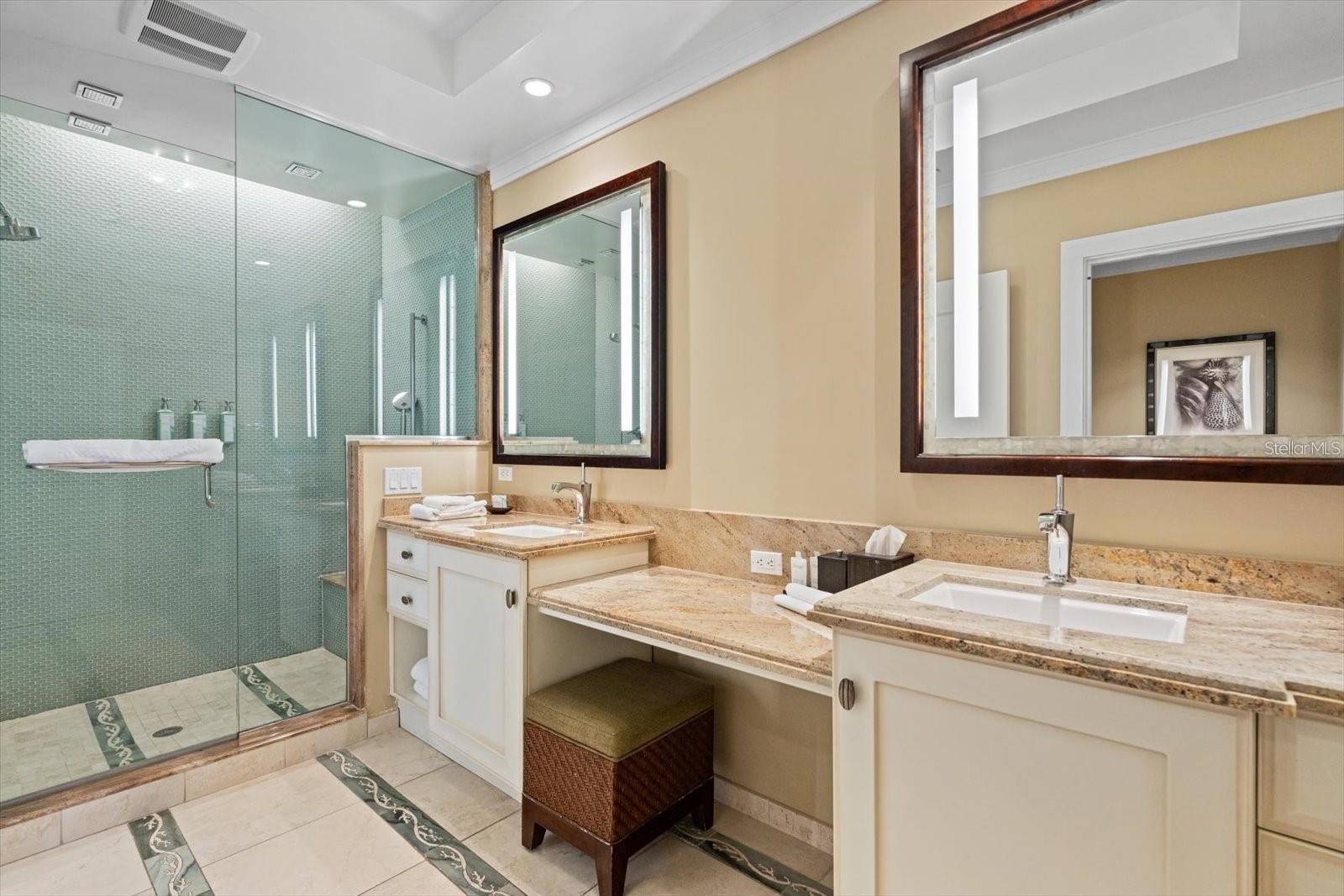 915 Seaside Dr #405, Weeks 22-23, Sarasota, FL 34242 — photo 32 of 71