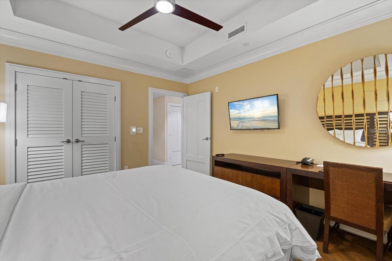 915 Seaside Dr #405, Weeks 22-23, Sarasota, FL 34242 — photo 40 of 71