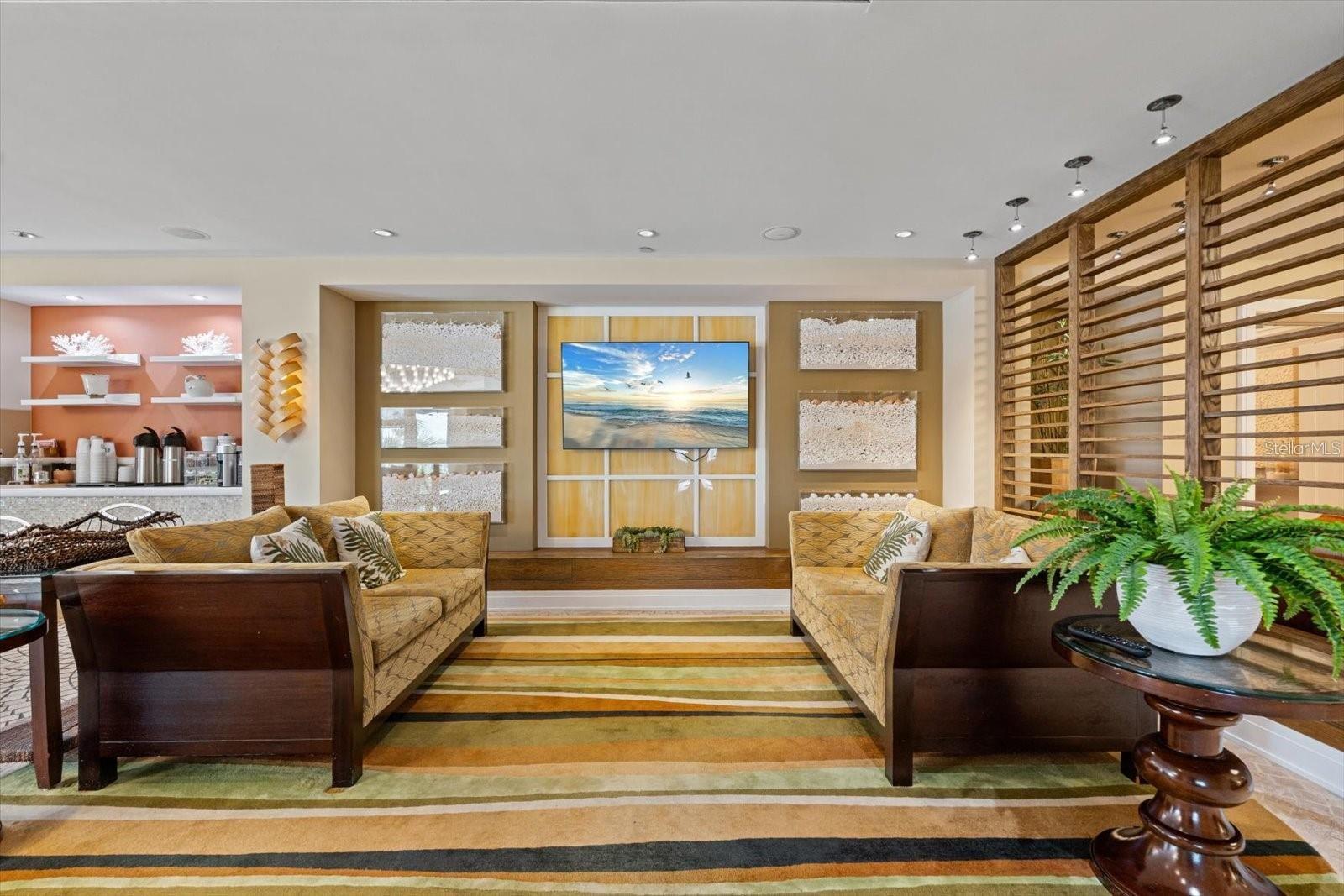 915 Seaside Dr #405, Weeks 22-23, Sarasota, FL 34242 — photo 44 of 71