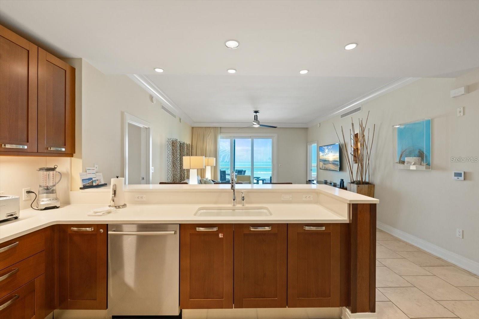 915 Seaside Dr #405, Weeks 22-23, Sarasota, FL 34242 — photo 6 of 71