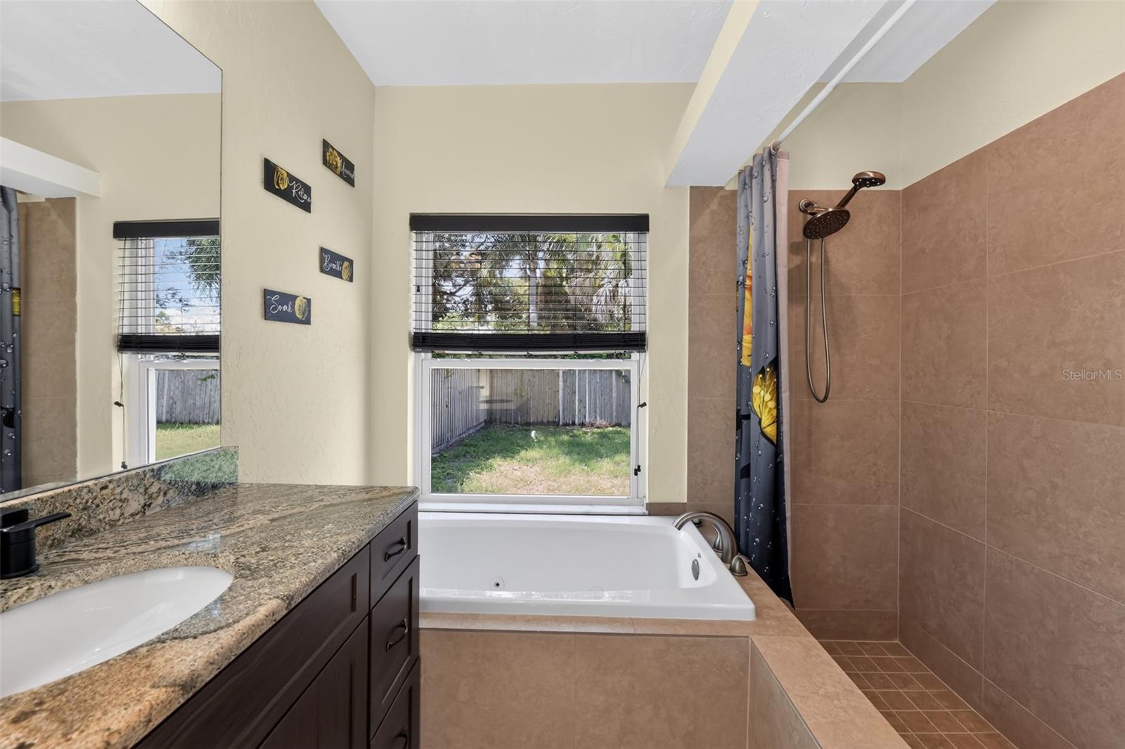 1816 Rita St, Sarasota, FL 34231 — photo 14 of 37
