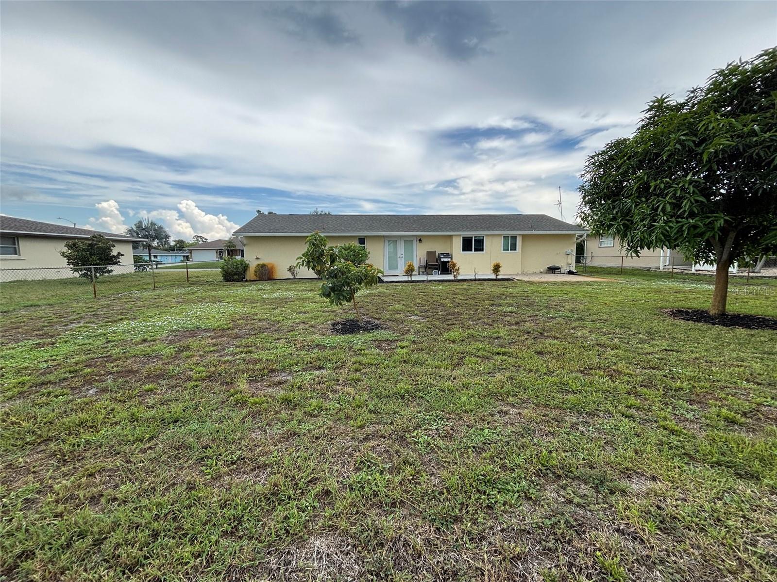 650 Hartford Dr NW, Port Charlotte, FL 33952 — photo 18 of 24