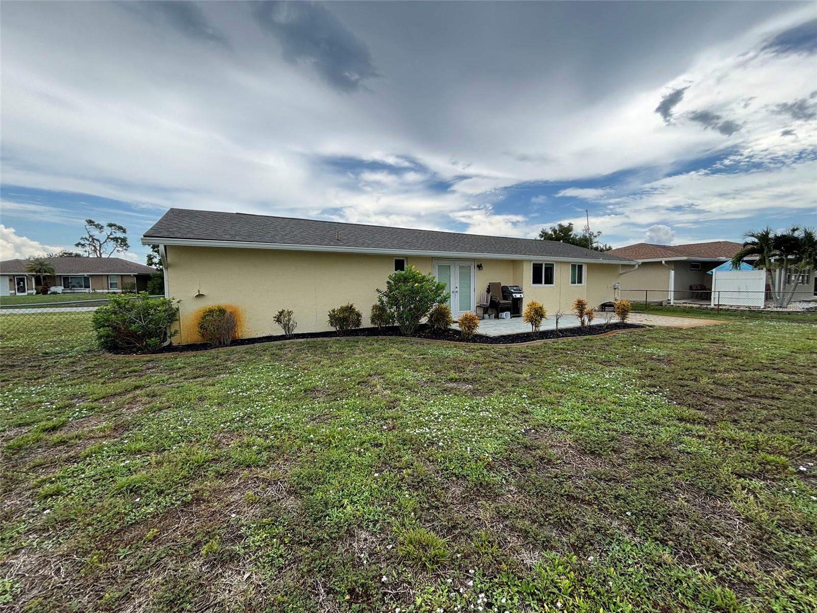 650 Hartford Dr NW, Port Charlotte, FL 33952 — photo 19 of 24