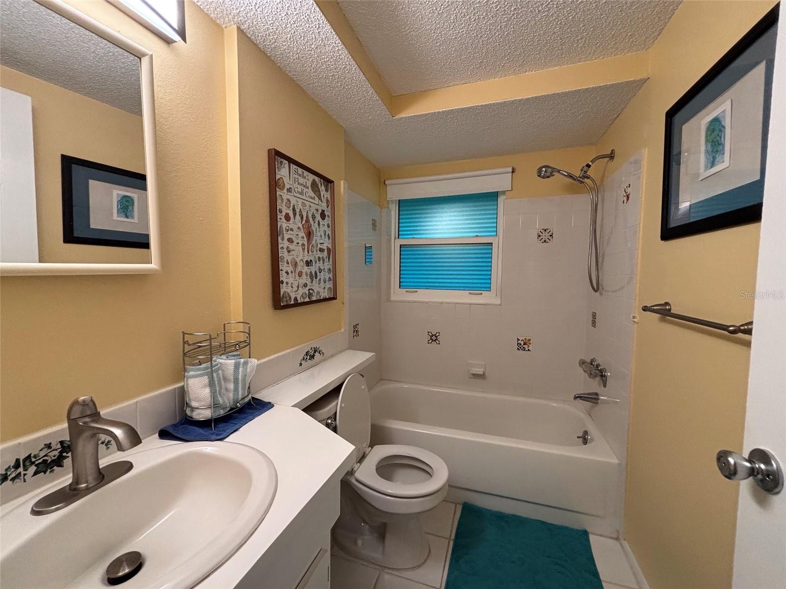 650 Hartford Dr NW, Port Charlotte, FL 33952 — photo 7 of 24