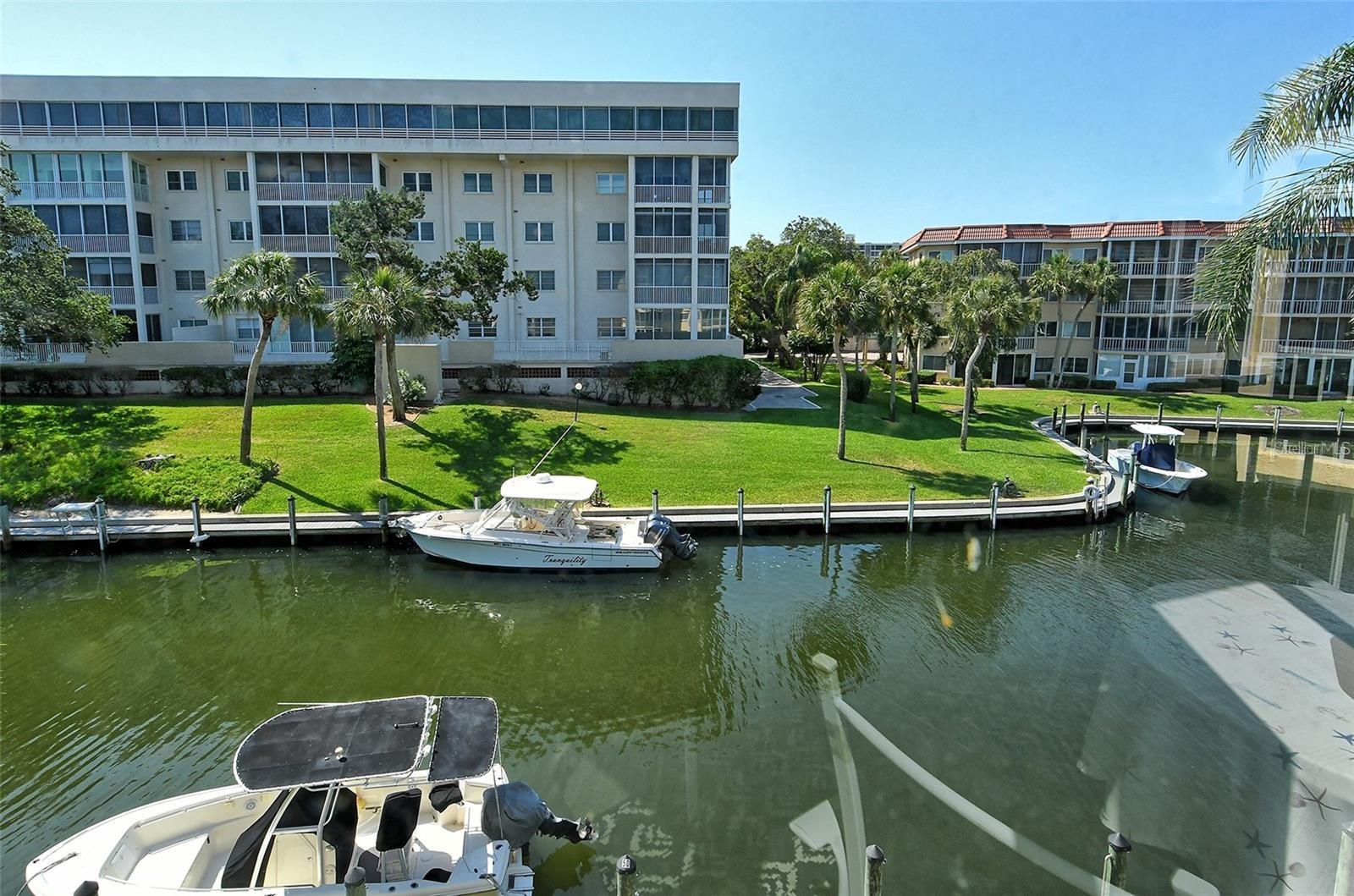 1300 N Portofino Dr #305, Sarasota, FL 34242 — photo 22 of 68