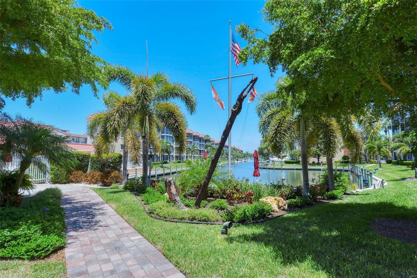 1300 N Portofino Dr #305, Sarasota, FL 34242 — photo 34 of 68