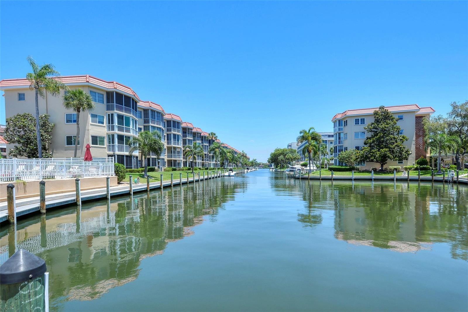 1300 N Portofino Dr #305, Sarasota, FL 34242 — photo 36 of 68