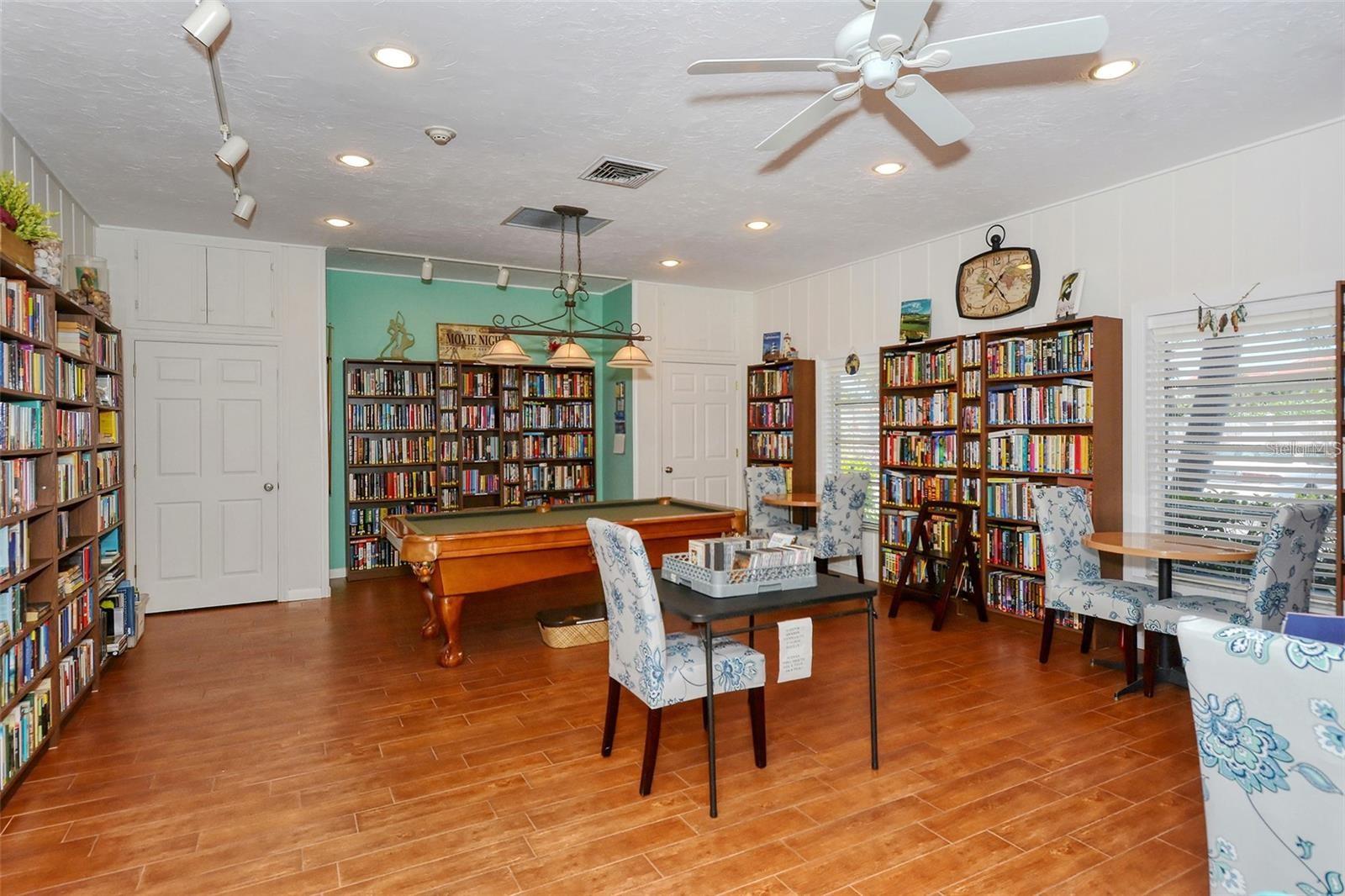 1300 N Portofino Dr #305, Sarasota, FL 34242 — photo 41 of 68