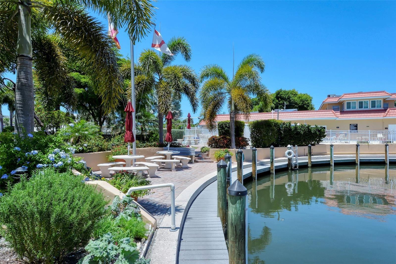 1300 N Portofino Dr #305, Sarasota, FL 34242 — photo 53 of 68