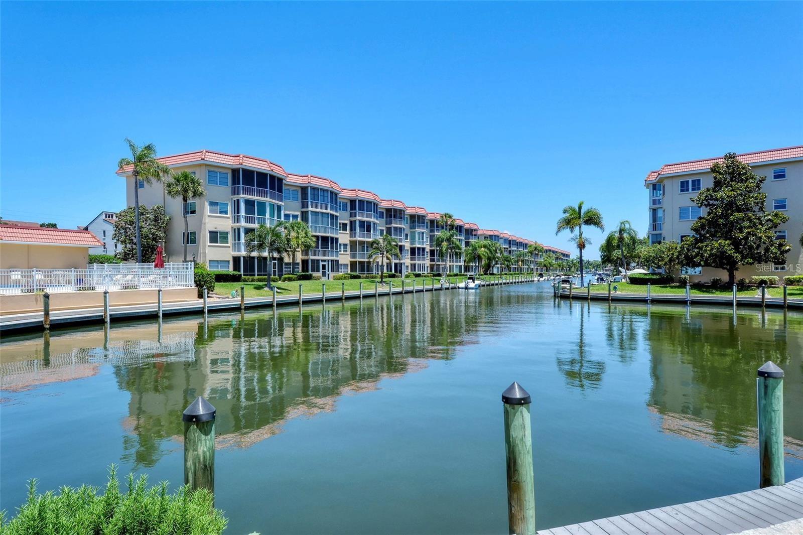 1300 N Portofino Dr #305, Sarasota, FL 34242 — photo 54 of 68