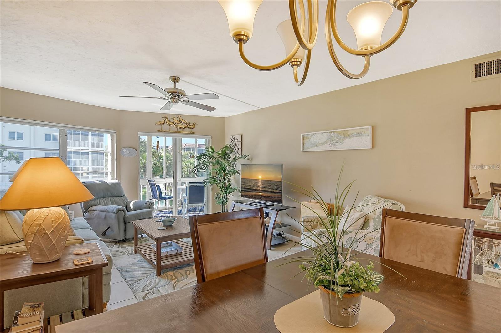 1300 N Portofino Dr #305, Sarasota, FL 34242 — photo 10 of 68