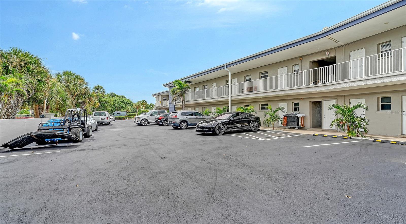 3453 Gulf of Mexico Dr #200, Longboat Key, FL 34228 — photo 28 of 30