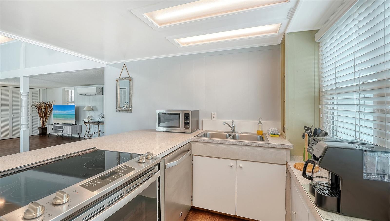 3453 Gulf of Mexico Dr #200, Longboat Key, FL 34228 — photo 10 of 30