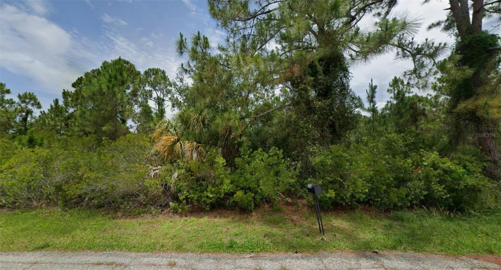 North Port, FL 34291 · MLS# A4703683 — photo 1 of 1