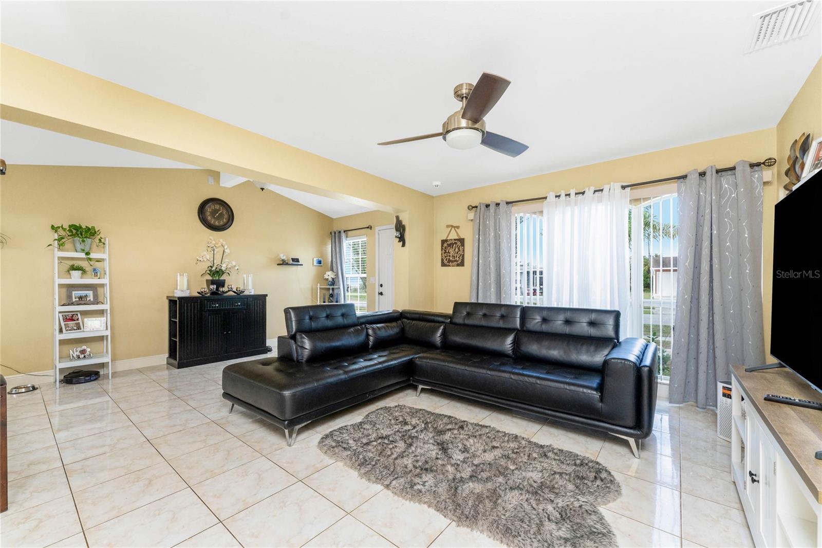 4568 Grobe St, North Port, FL 34287 — photo 17 of 40