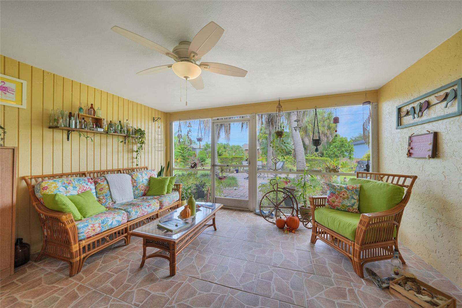 Sun room/Back Lanai
