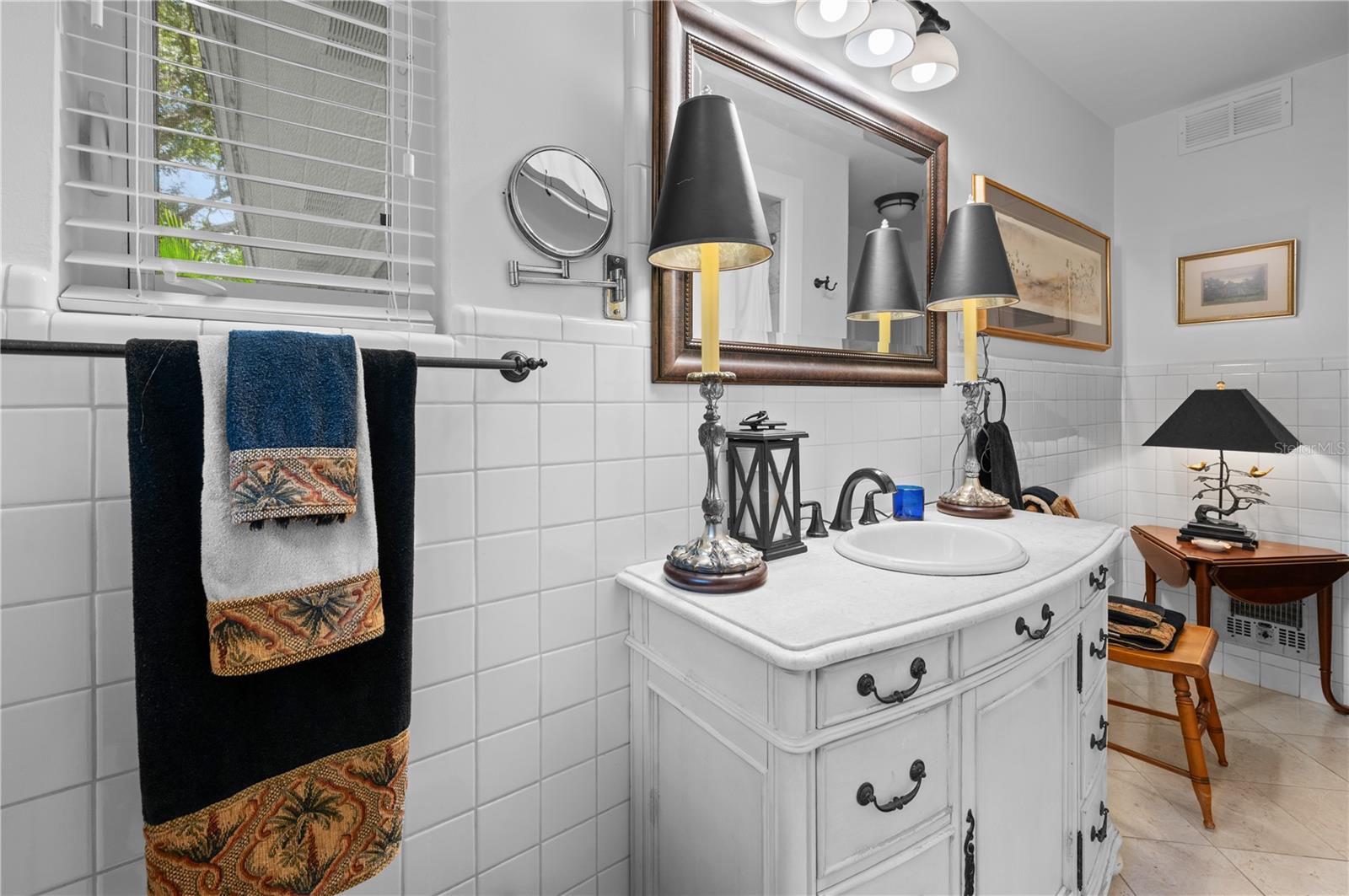 1722 North Dr, Sarasota, FL 34239 — photo 20 of 40
