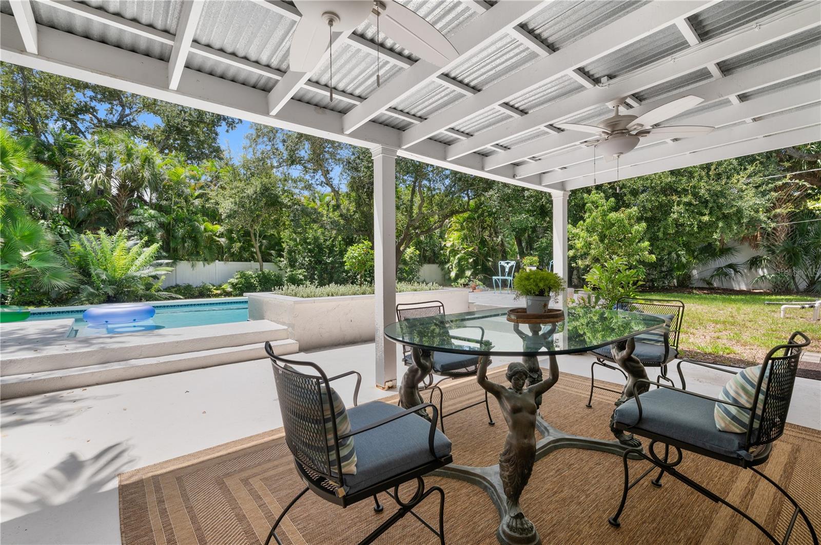 1722 North Dr, Sarasota, FL 34239 — photo 30 of 40