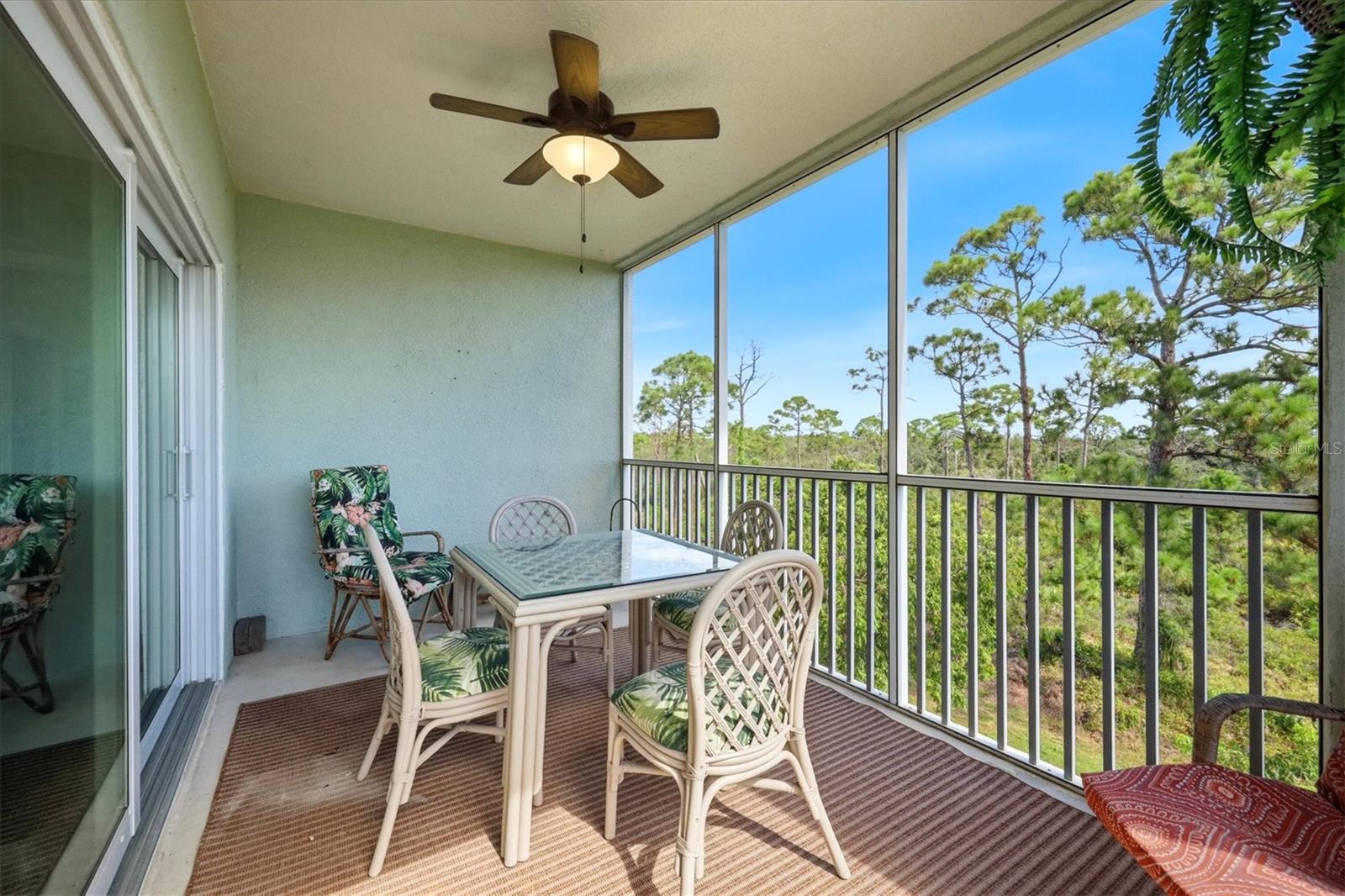 Private Lanai!