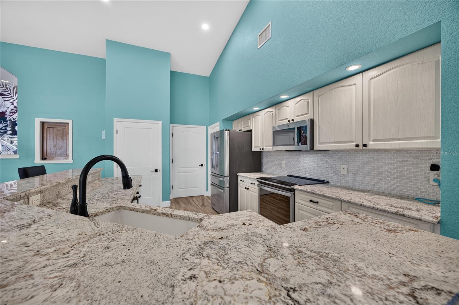 959 Bal Harbor Blvd, Punta Gorda, FL 33950 — photo 17 of 52