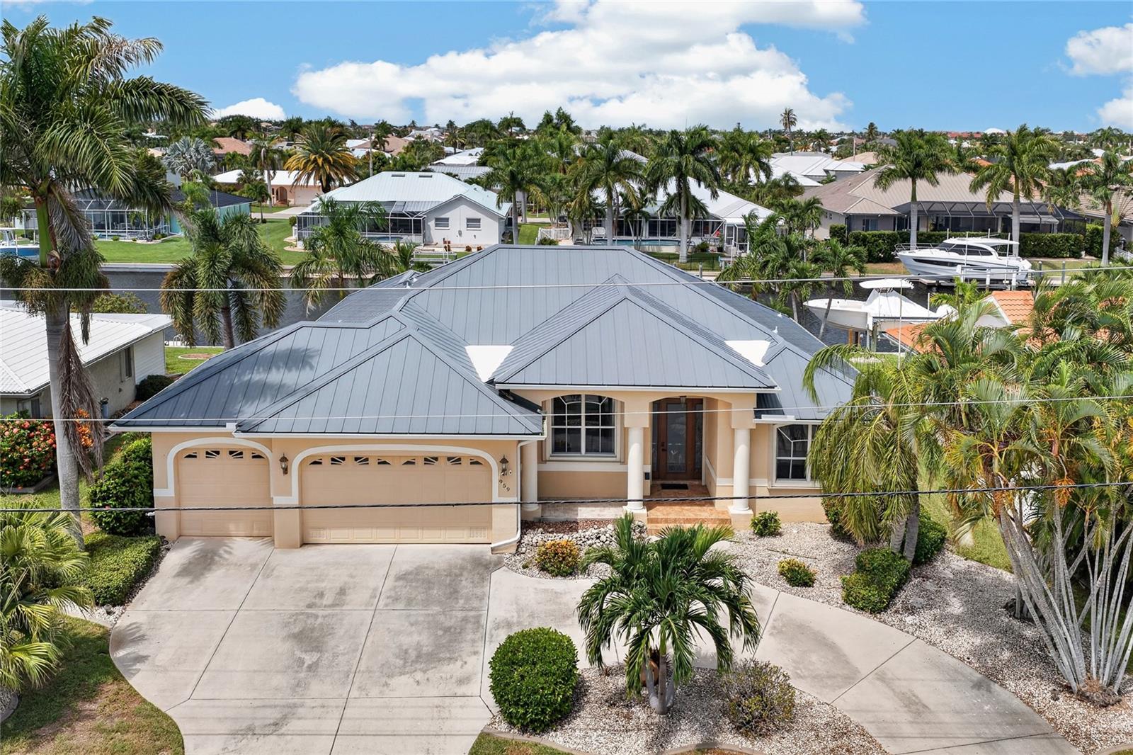 959 Bal Harbor Blvd, Punta Gorda, FL 33950 — photo 4 of 52