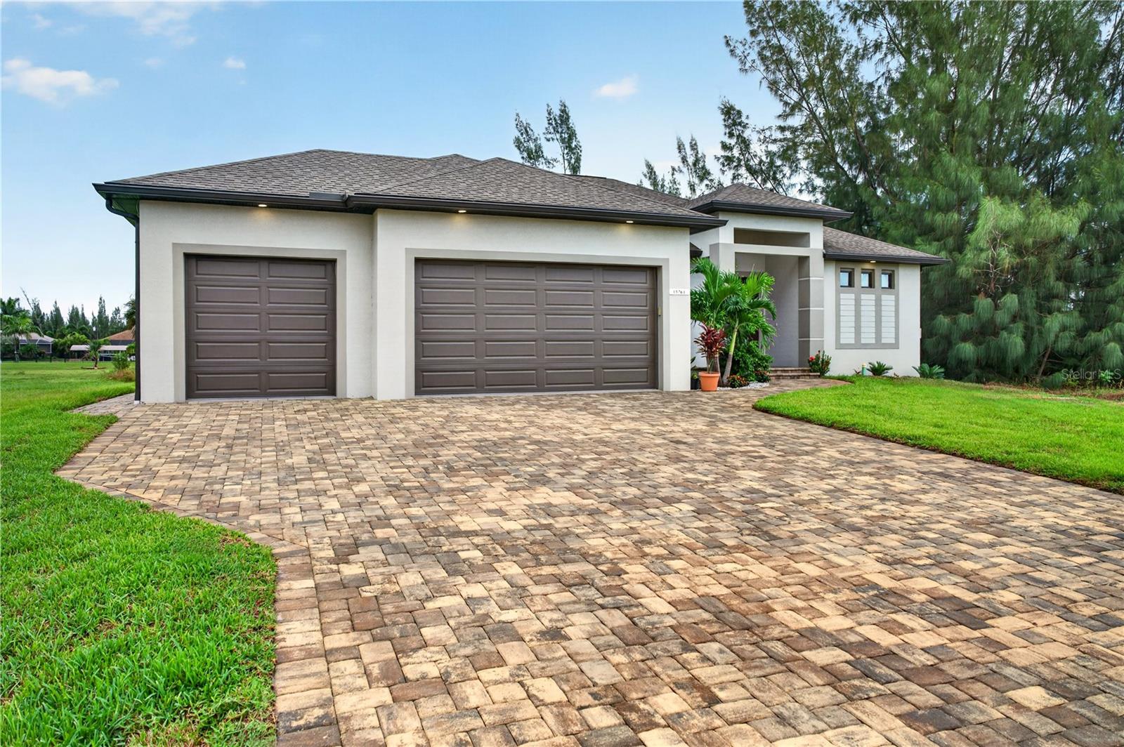 15761 Aqua Cir, Port Charlotte, FL 33981 — photo 3 of 54