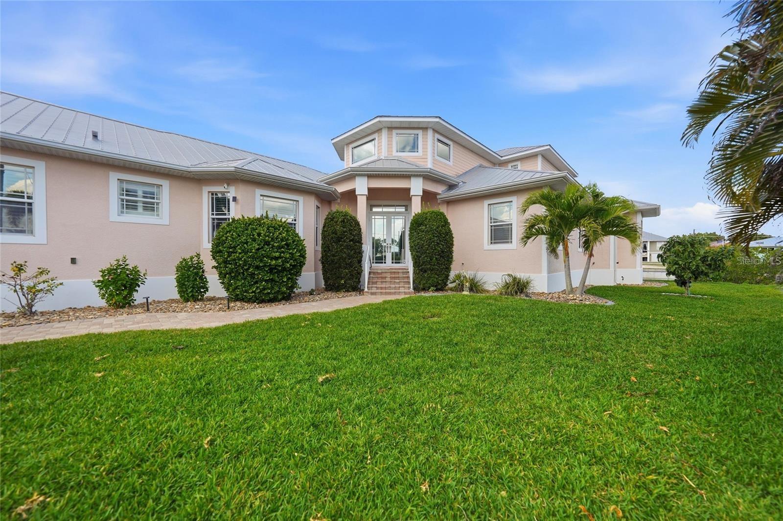 534 Canal Way, Punta Gorda, FL 33950 — photo 3 of 91
