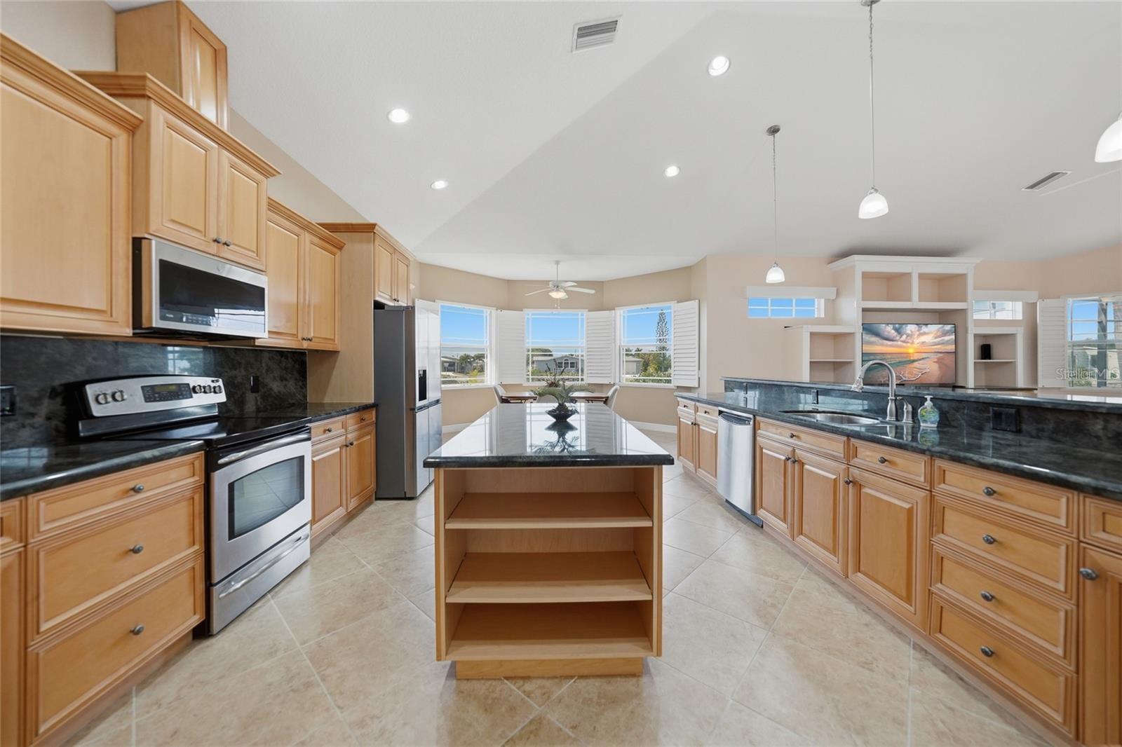534 Canal Way, Punta Gorda, FL 33950 — photo 21 of 91