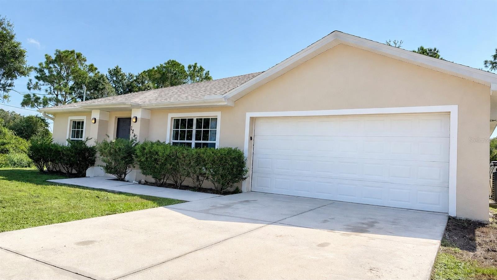 1212 Impala St, North Port, FL 34288 — photo 1 of 25