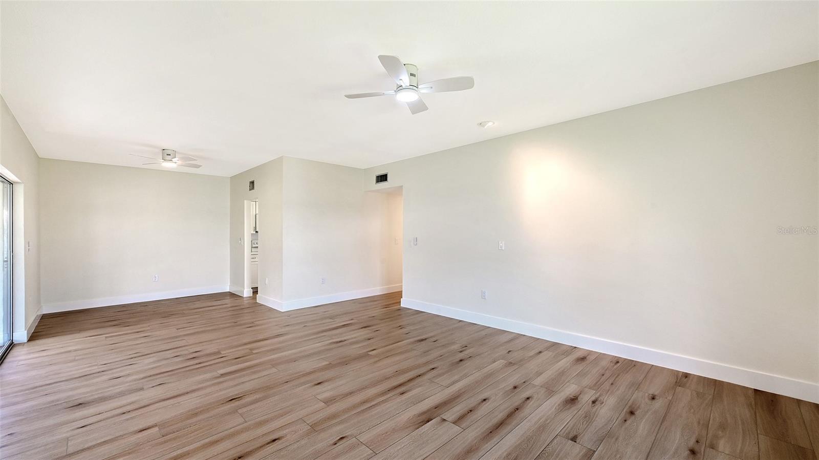 5911 Tidewood Ave #3, Sarasota, FL 34231 — photo 4 of 38