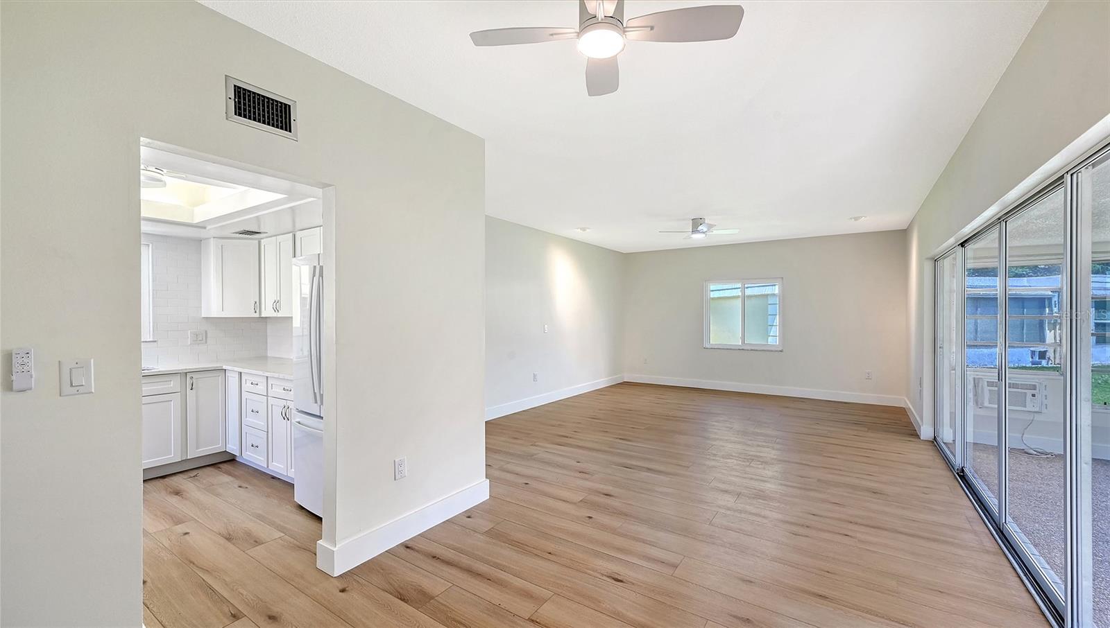 5911 Tidewood Ave #3, Sarasota, FL 34231 — photo 5 of 38