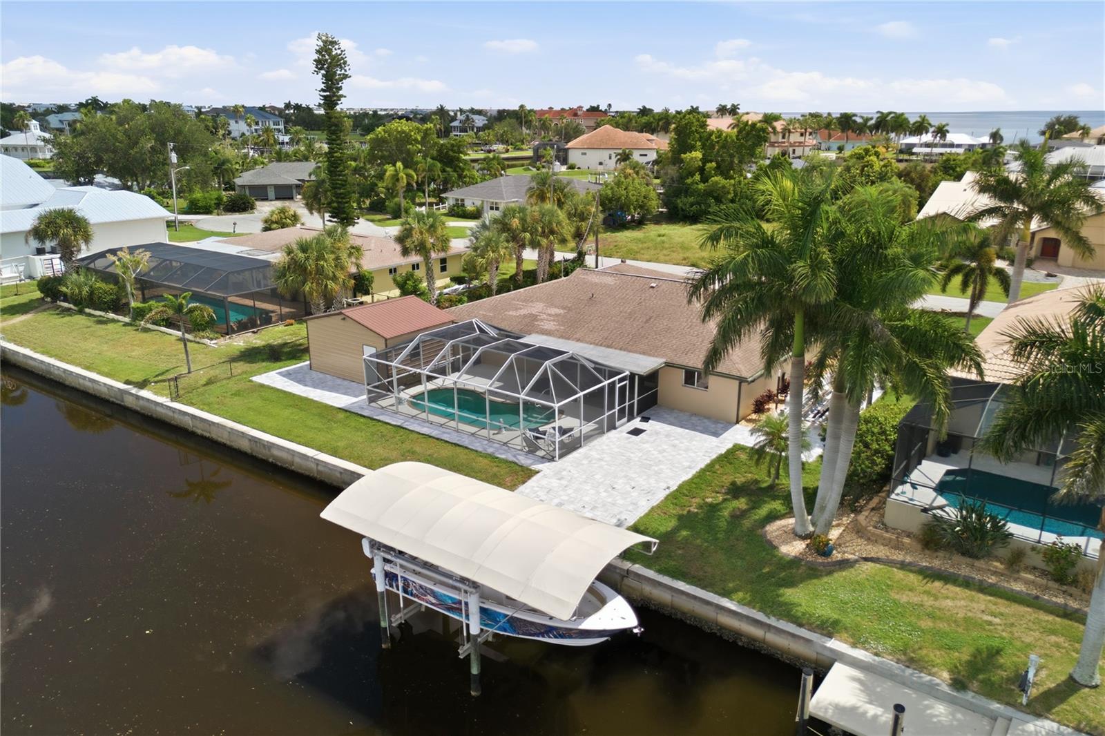 136 Sinclair St SE, Port Charlotte, FL 33952 — photo 14 of 72