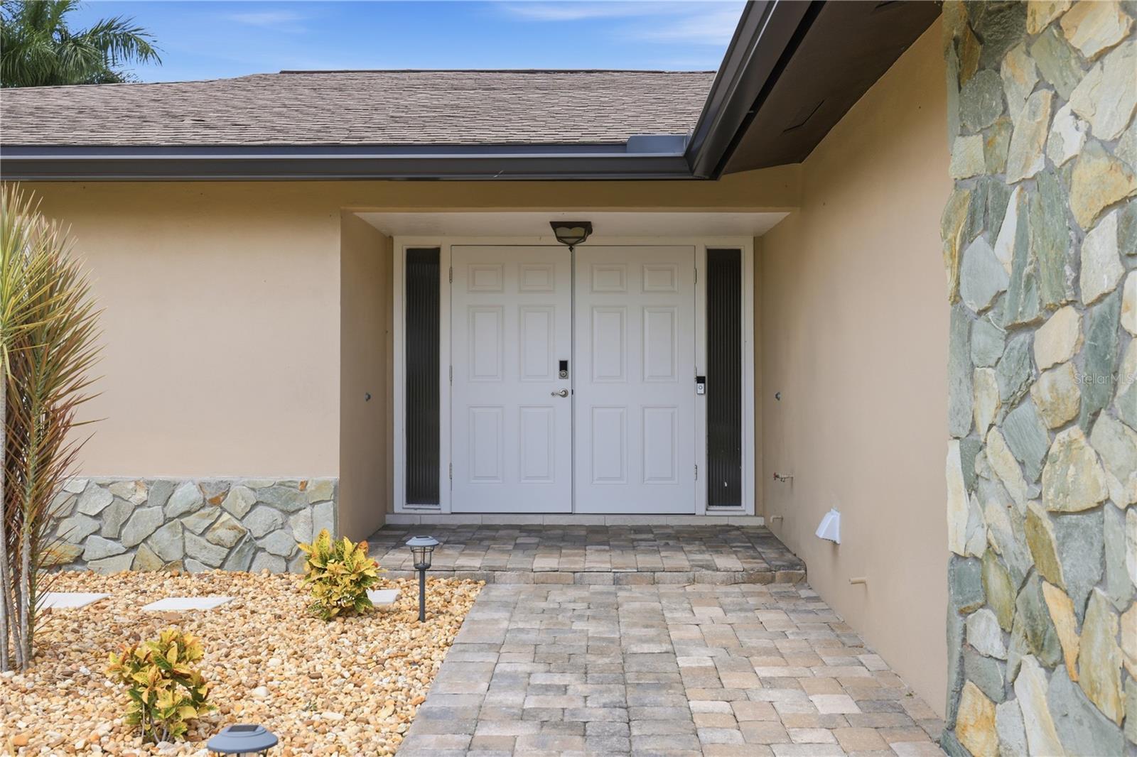 Double door entry