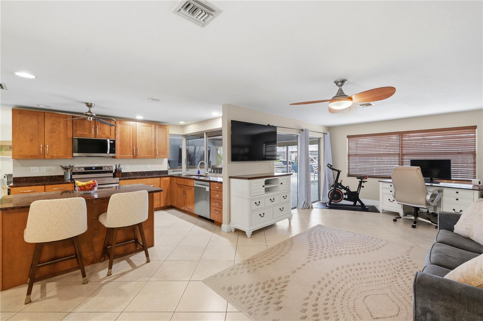 136 Sinclair St SE, Port Charlotte, FL 33952 — photo 34 of 72