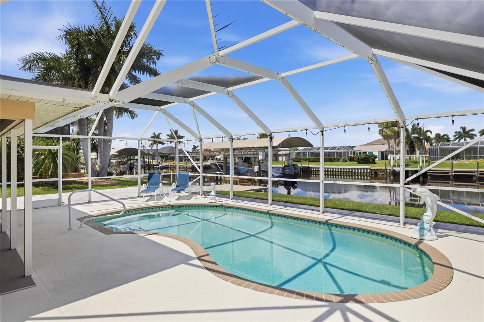 Beautiful pool area, pool deck just refinished