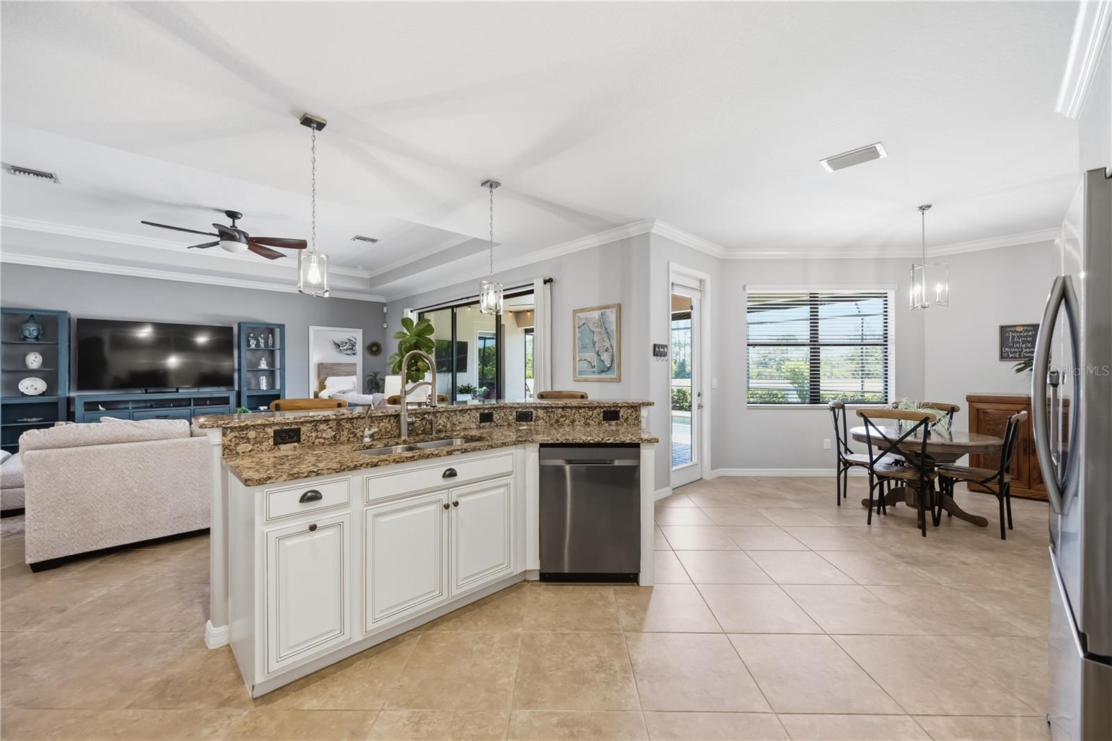 13834 Vancanza Dr, Venice, FL 34293 — photo 12 of 66