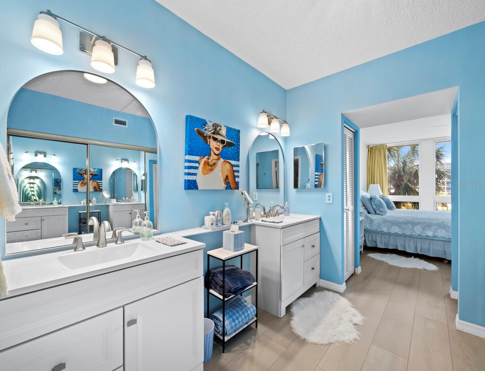 1075 Gulf of Mexico Dr #205, Longboat Key, FL 34228 — photo 20 of 60