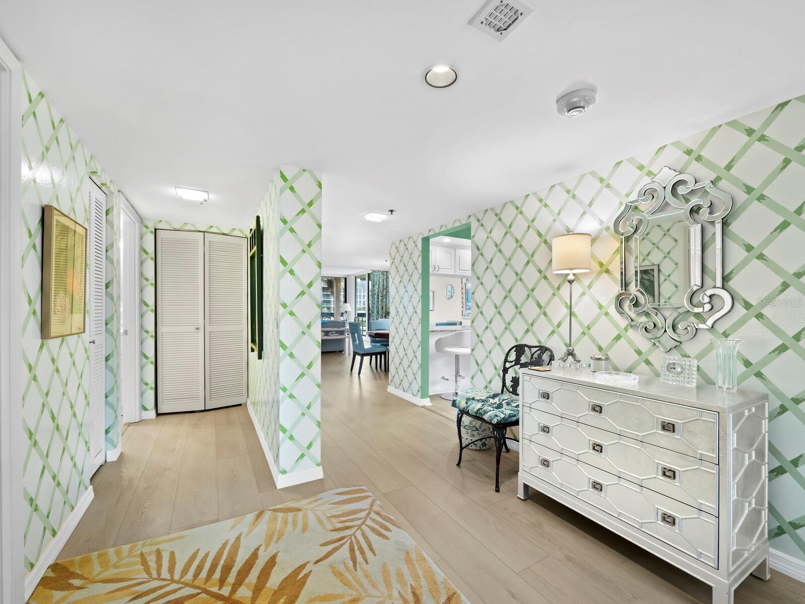 1075 Gulf of Mexico Dr #205, Longboat Key, FL 34228 — photo 28 of 60