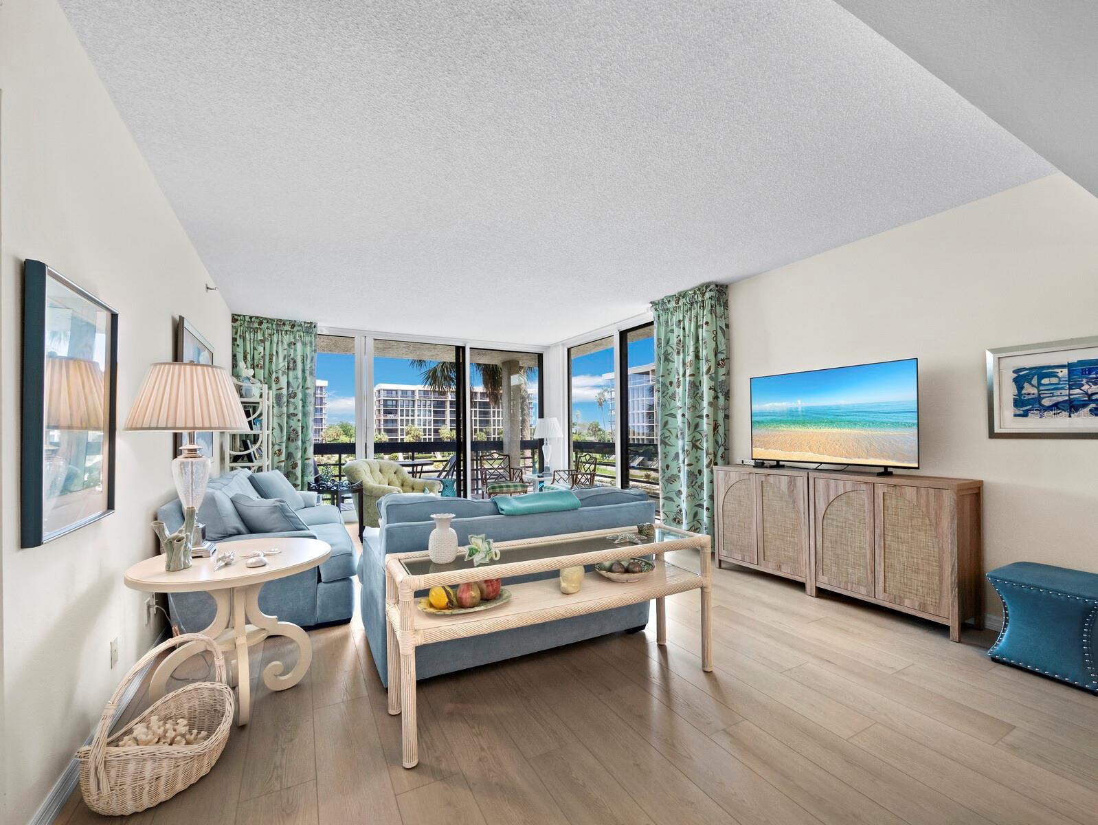 1075 Gulf of Mexico Dr #205, Longboat Key, FL 34228 — photo 4 of 60