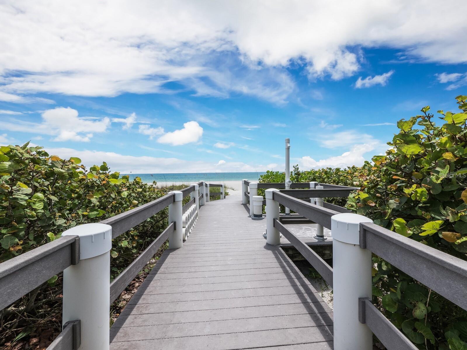 1075 Gulf of Mexico Dr #205, Longboat Key, FL 34228 — photo 34 of 60