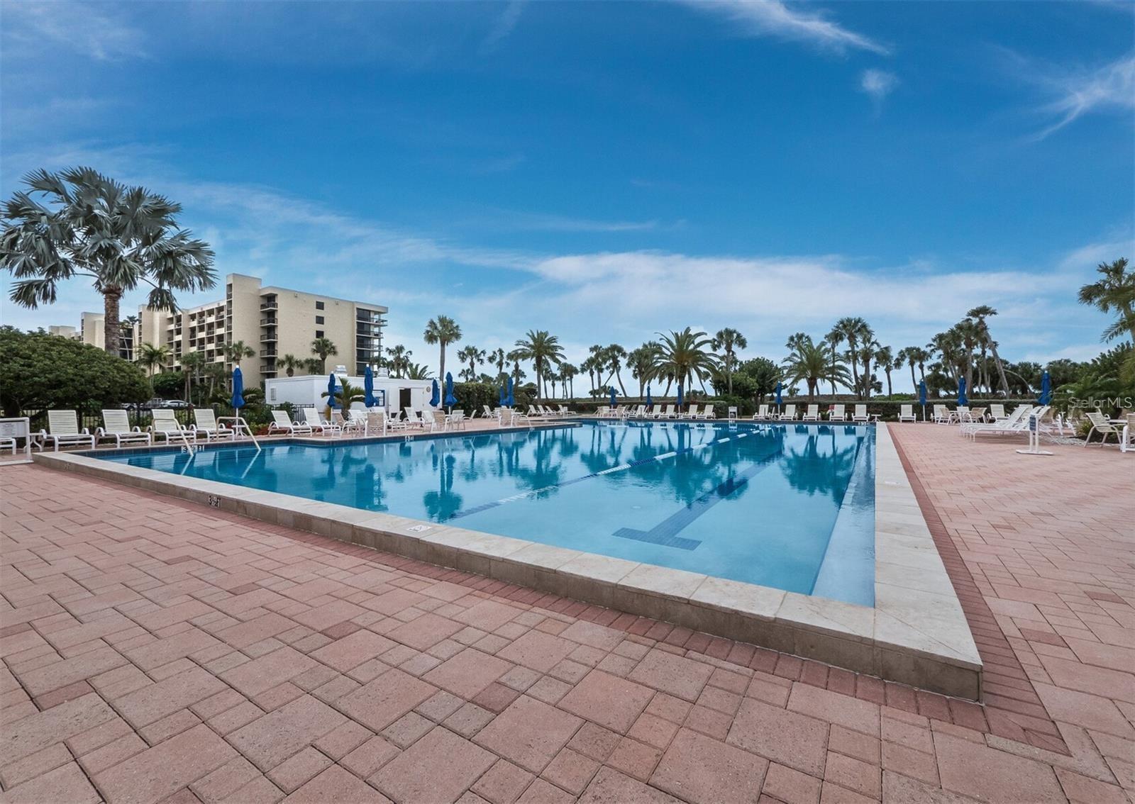 1075 Gulf of Mexico Dr #205, Longboat Key, FL 34228 — photo 39 of 60