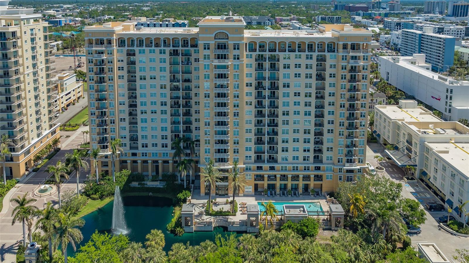 750 N Tamiami Trl #304, Sarasota, FL 34236 — photo 35 of 70