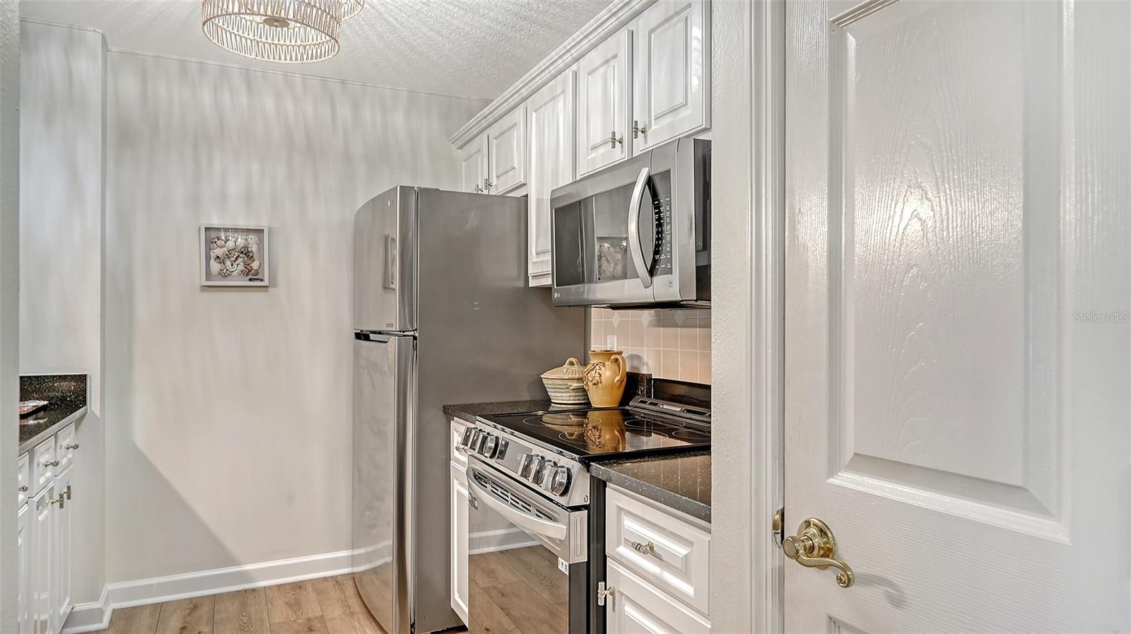 750 N Tamiami Trl #304, Sarasota, FL 34236 — photo 5 of 70